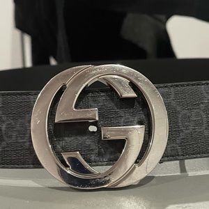 GG Supreme belt with G buckle excellent shape!